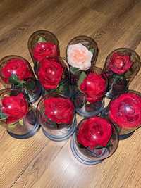 Trandafiri - aranjament floral in cupola de sticla