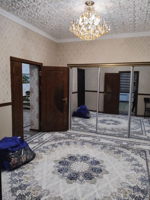 3 хоналик барча шароитлар мавжуд.карши шахар марка  супермаркет ёнида