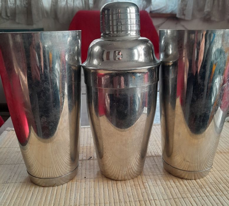 Термо чаши за пикник и щейкър,шампаниера