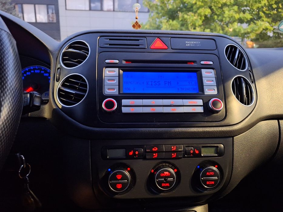 Vînd Golf5 plus 1,6 benzină