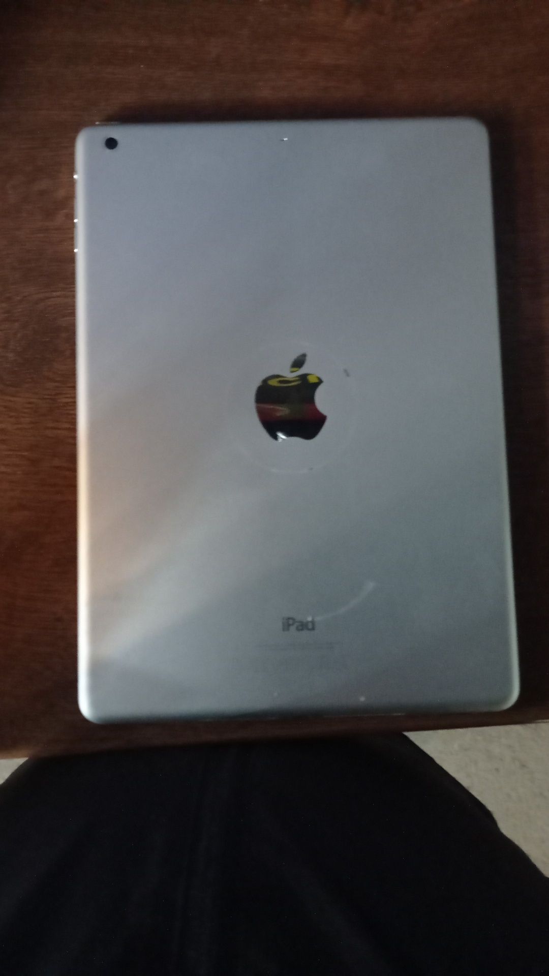 Продаю планшет без симочный  ipad