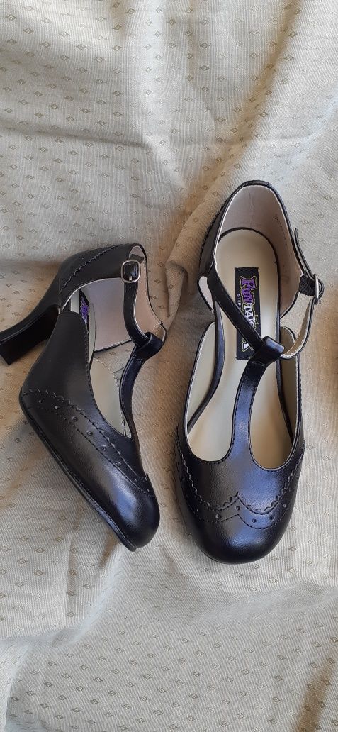 Pantofi dama vintage