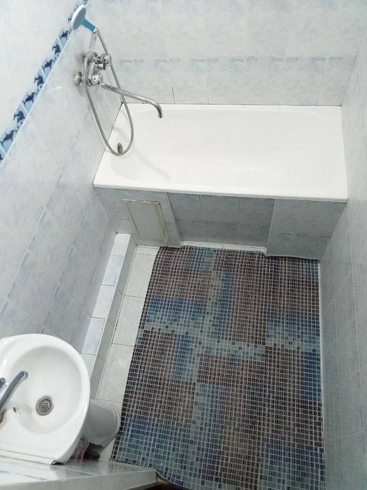 ПРОДАЕТСЯ 4х комнатная квартира в Сергели 3. 4/2/5
