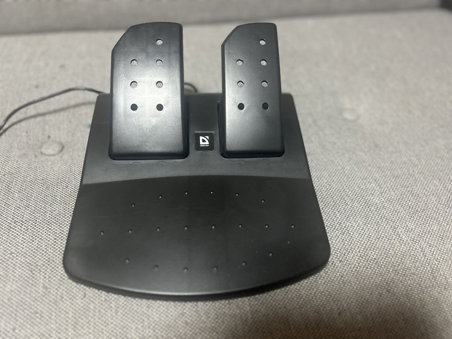 Волан за компютър Defender