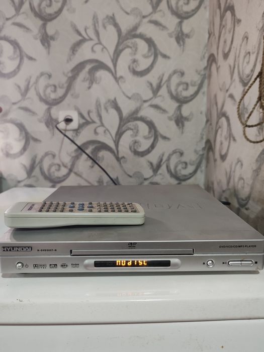 Dvd CD  плеер б/у