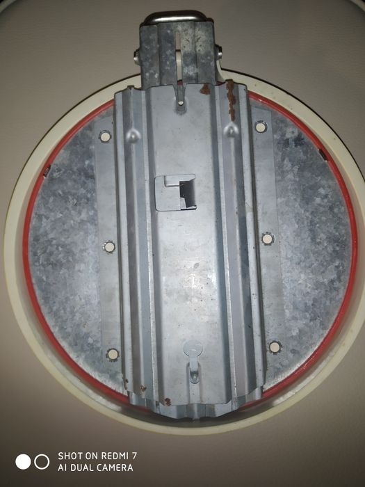 Кухненски кантар за стена