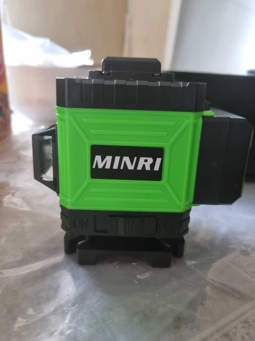 Laser pentru constructii