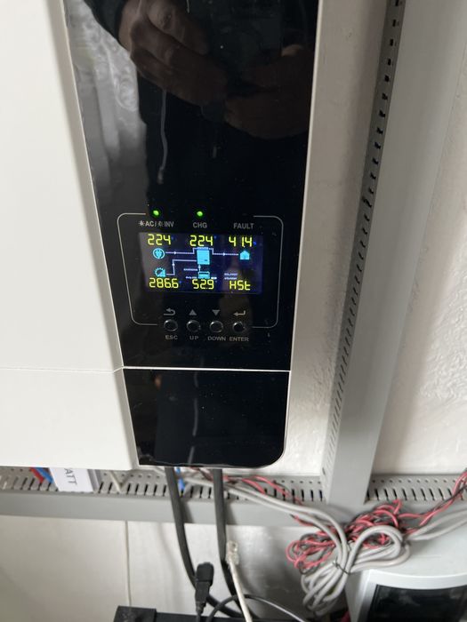 Invertor solar Growatt SPF 3500 ES – 3,5 kW