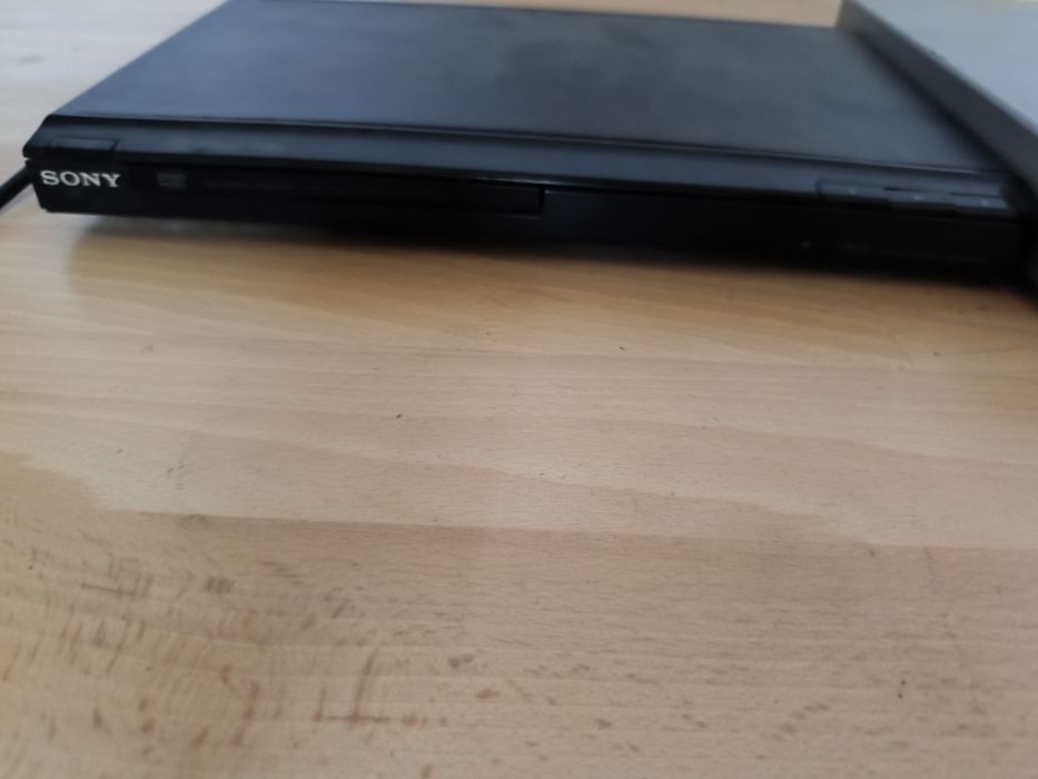 Dvd player 3 bucăți 50lei toate
