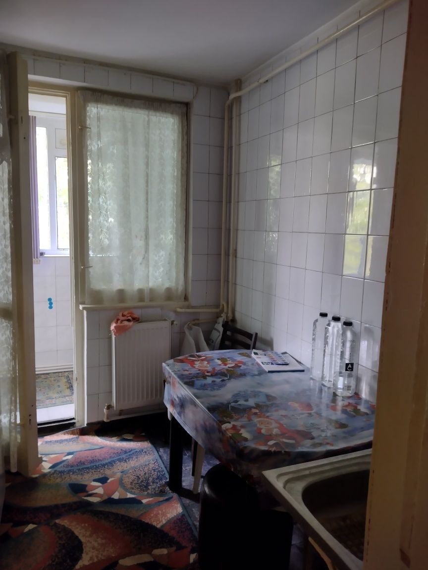 Vând apartament 2 camere