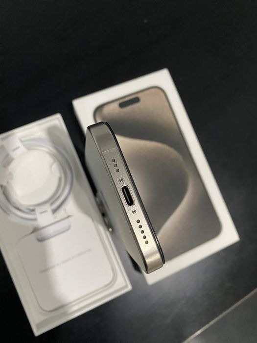 iPhone 15 PRO, 256 Gb, baterie 88%, Full Box, stare CA NOU/ Schimb