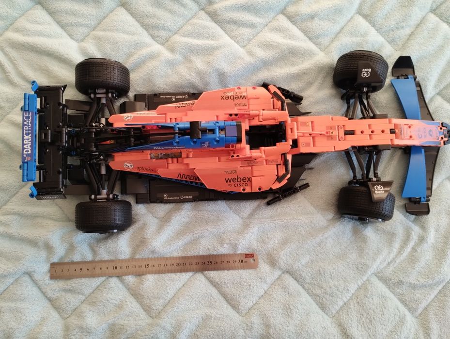 Конструктор McLaren Formula 1 technic 42141