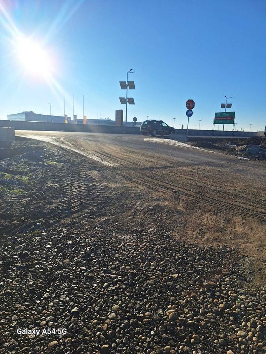 Proprietar vand teren