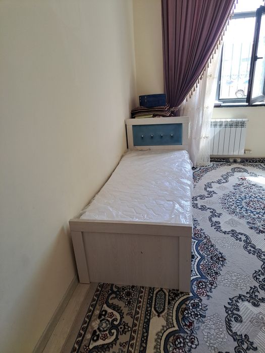 1 kishilik spalniy.   1 oy ishlatilgan,