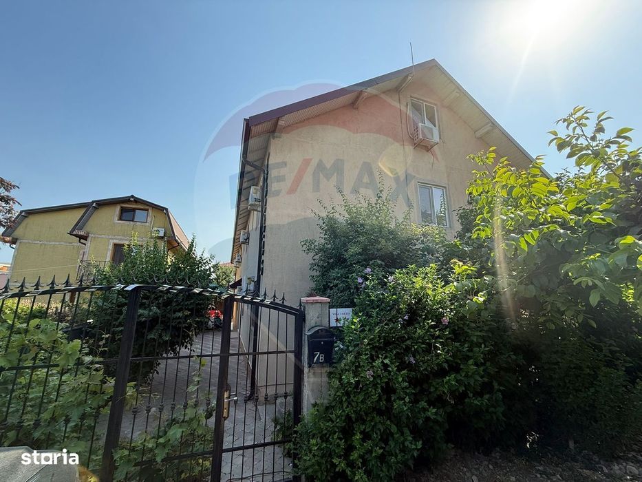 Pensiune cu 23 camere de vânzare in Mamaia Sat