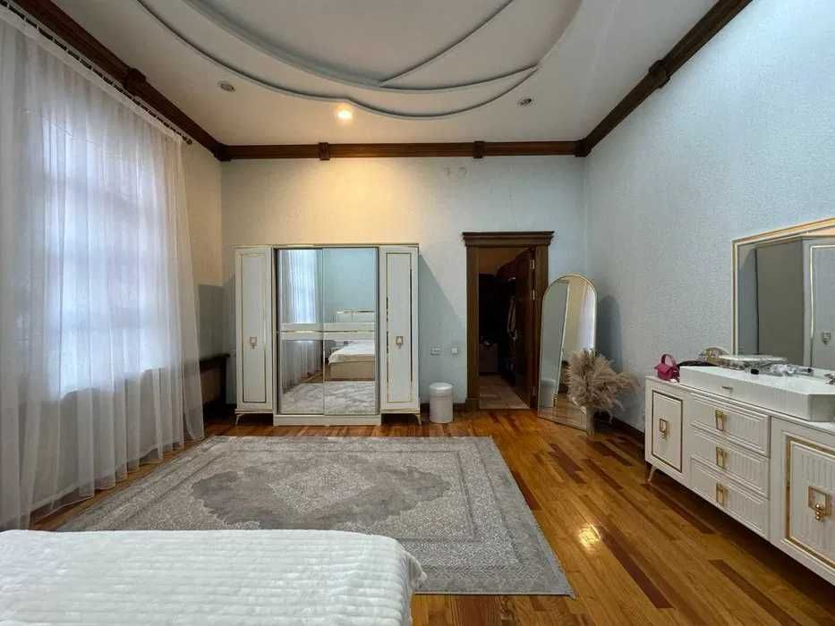 ‼️Метро Минор‼️ Продается Шикарный Углавой ДОМ в ЦЕНТРЕ/8 соток/ 500м²