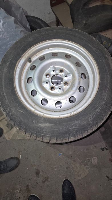 продам зимние шины в сборе 14 готовый комплект