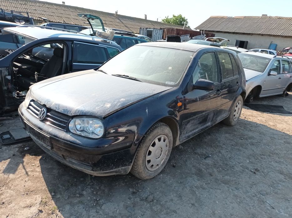 Dezmembrari  VW GOLF 4  1997  > 2006 1.6 Benzina