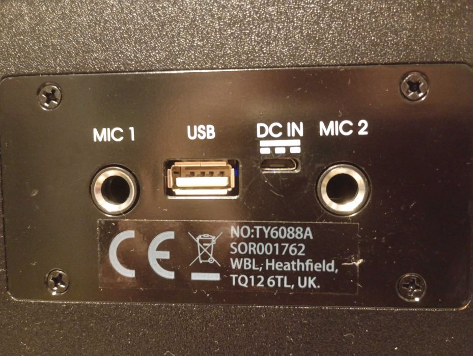 Неупотребявана MI-MIC Караоке колона диско-куб с микрофон и Bluetooth