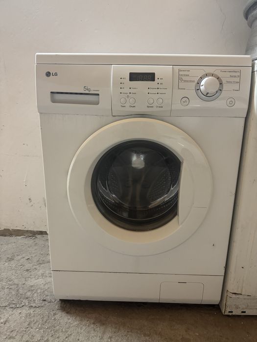Продам стиральную машинку