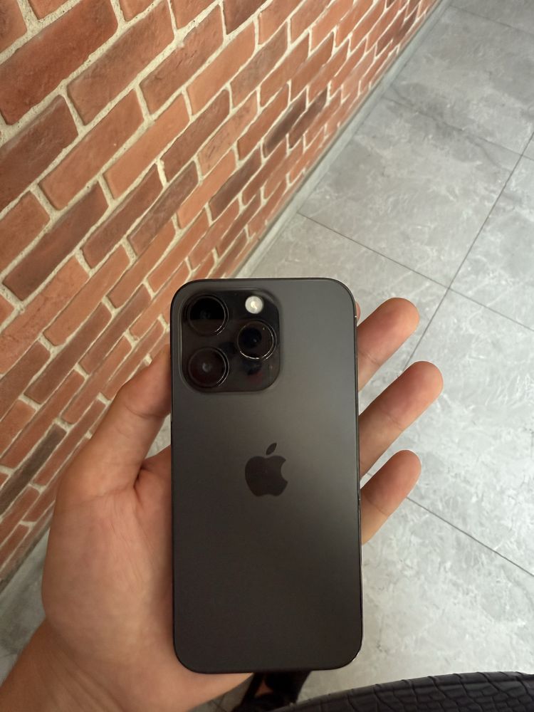 Iphone 14 pro 128 Gb 86% Holati zor ayibi yoq umuman karobka yoq.