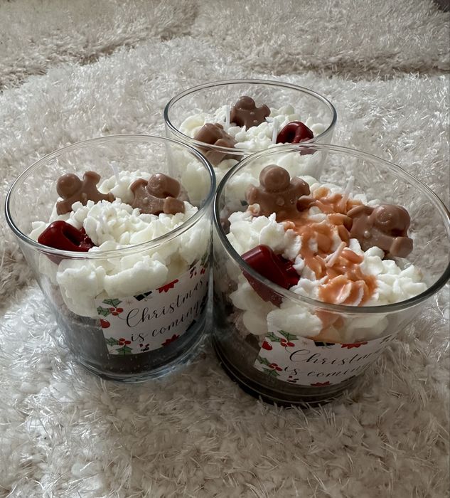 Ръчно изработена Коледна свещ