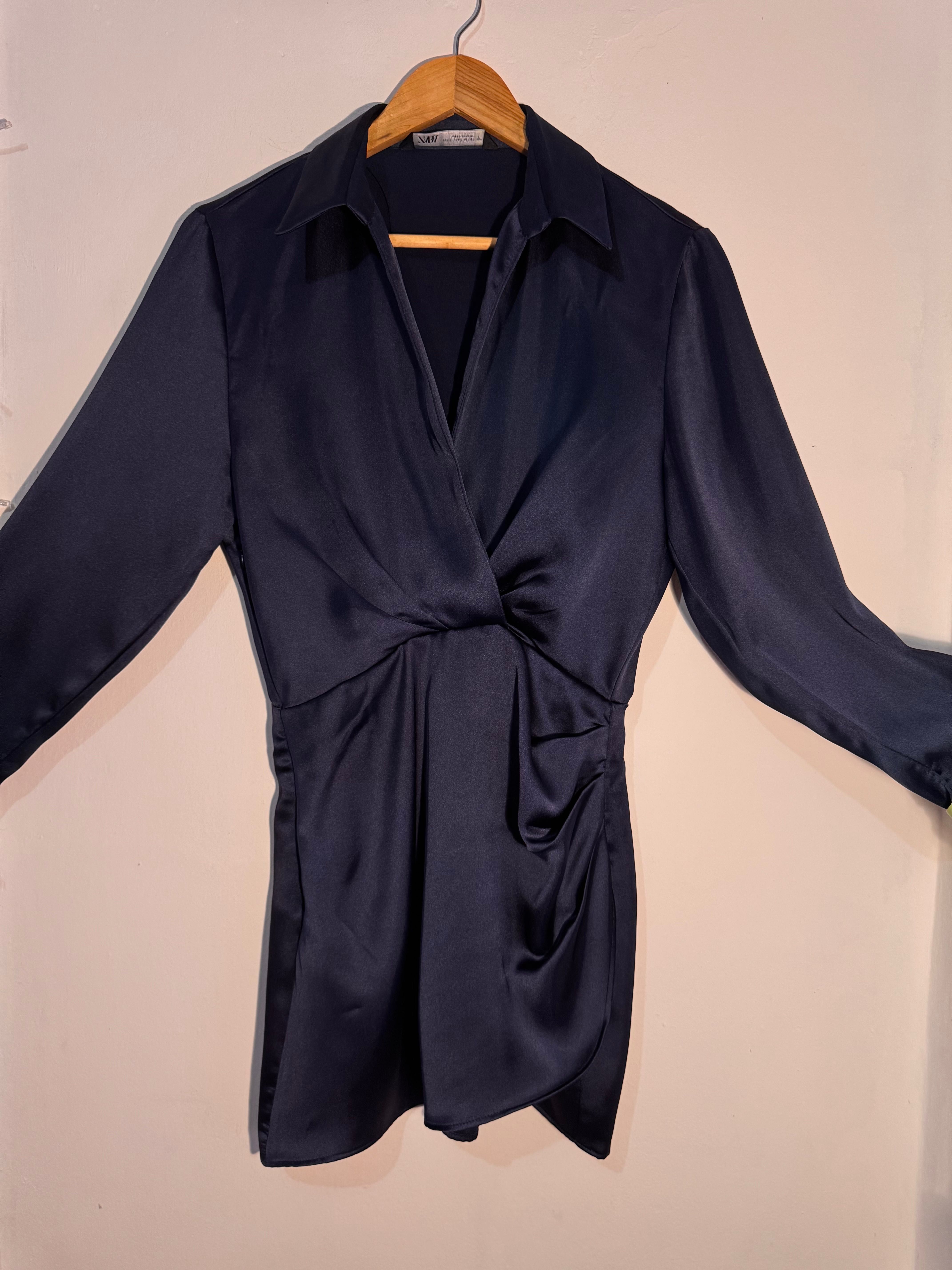 Rochie din satin, scurtă/mini, cu decolteu, Zara