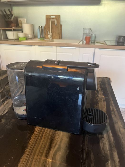 Кафемашина Nespresso De’Longhi Mini Black