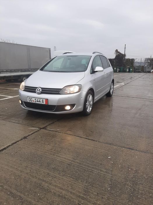 Vând Golf VI Plus An fabricație 2014 Adus personal din Germania