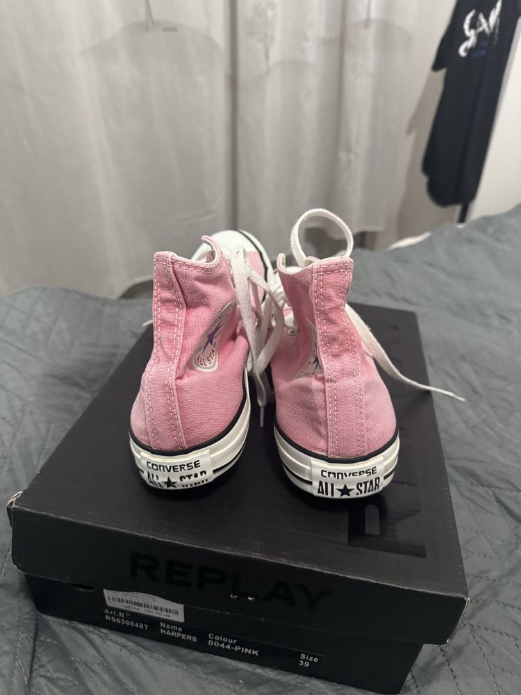Обувки на ток и маратонки на Maison Scotch, Puma, Bershka