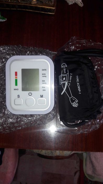 Продам цифровой тонометр .