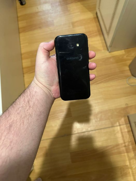 "Продам Samsung Galaxy a5"