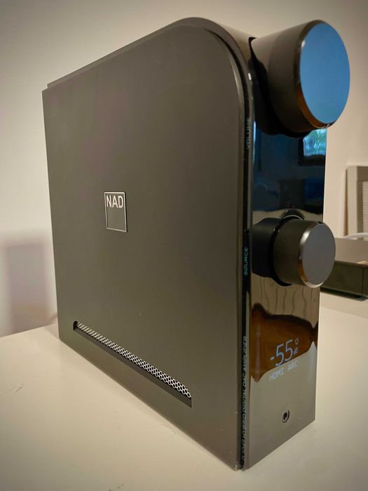 NAD D 3045 Hybrid Digital DAC Amplifier  (HYPEX)