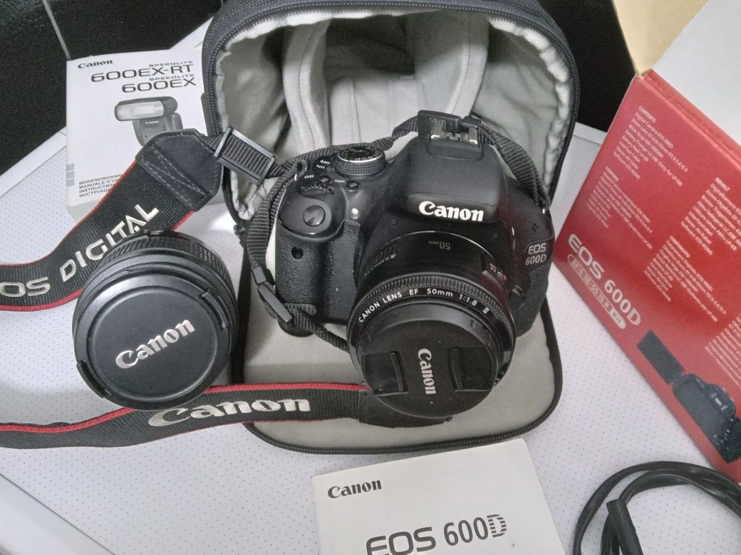 Продам фотоаппарат Canon EOS600