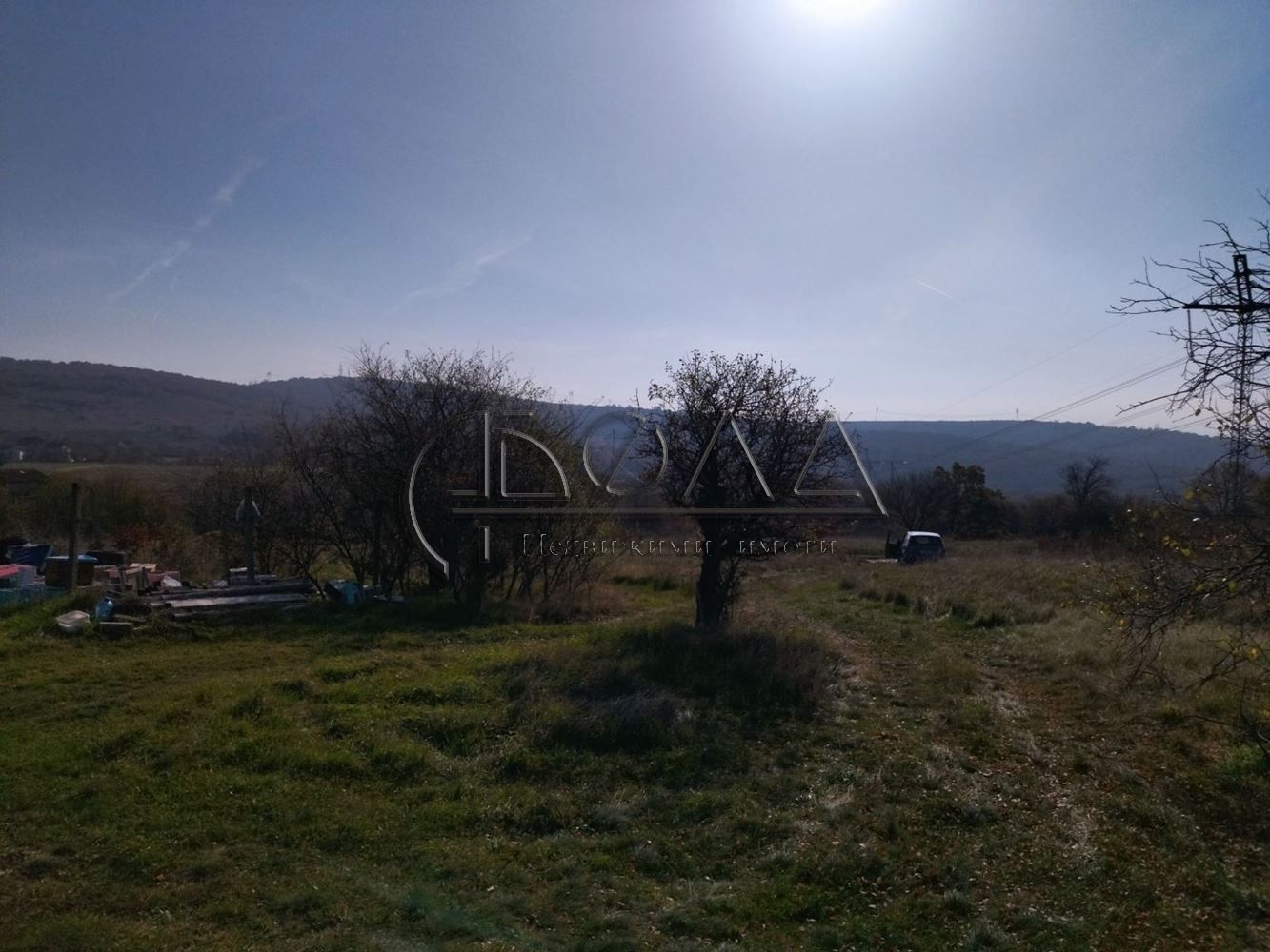 Предлагаме УПИ с.Градец, област София