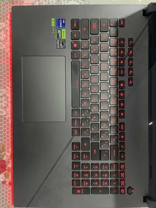 Asus rog strix G18 (2024)