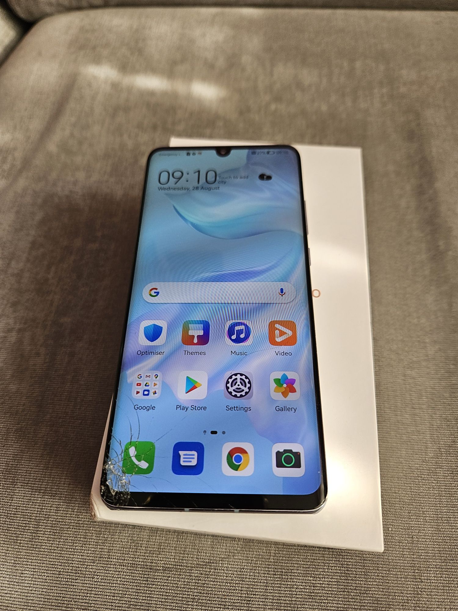 Счупен Huawei p30 pro