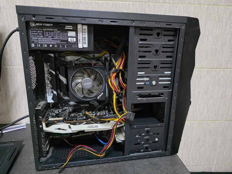 Sistem Gaming cu monitor Alienware