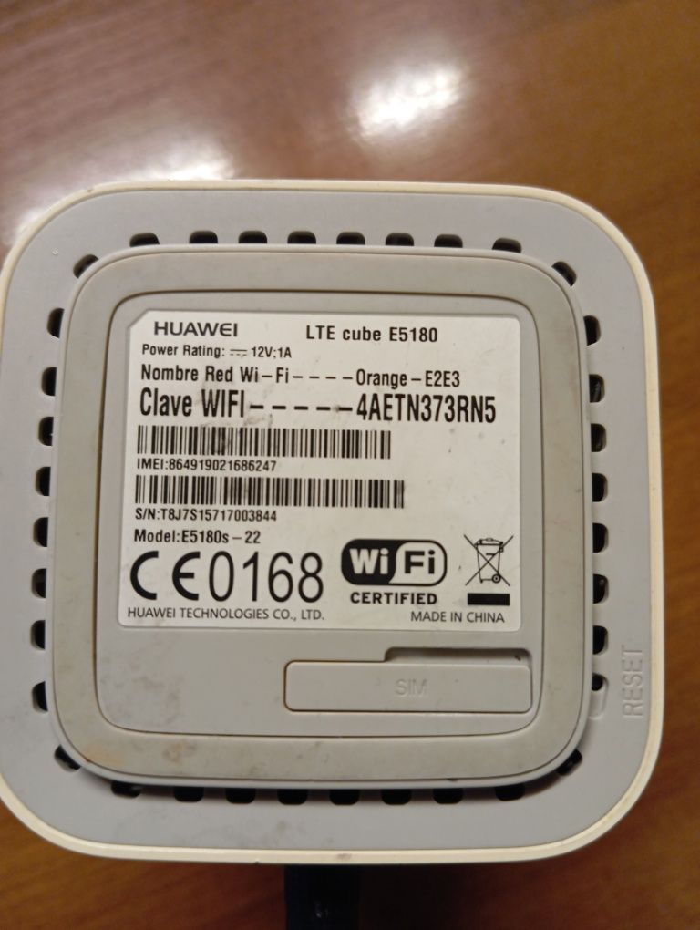 Рутер 4G Huawei Cube, разкодиран за всички оператори