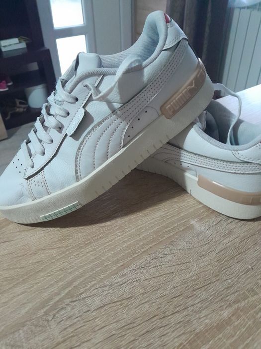 Adidas și puma de