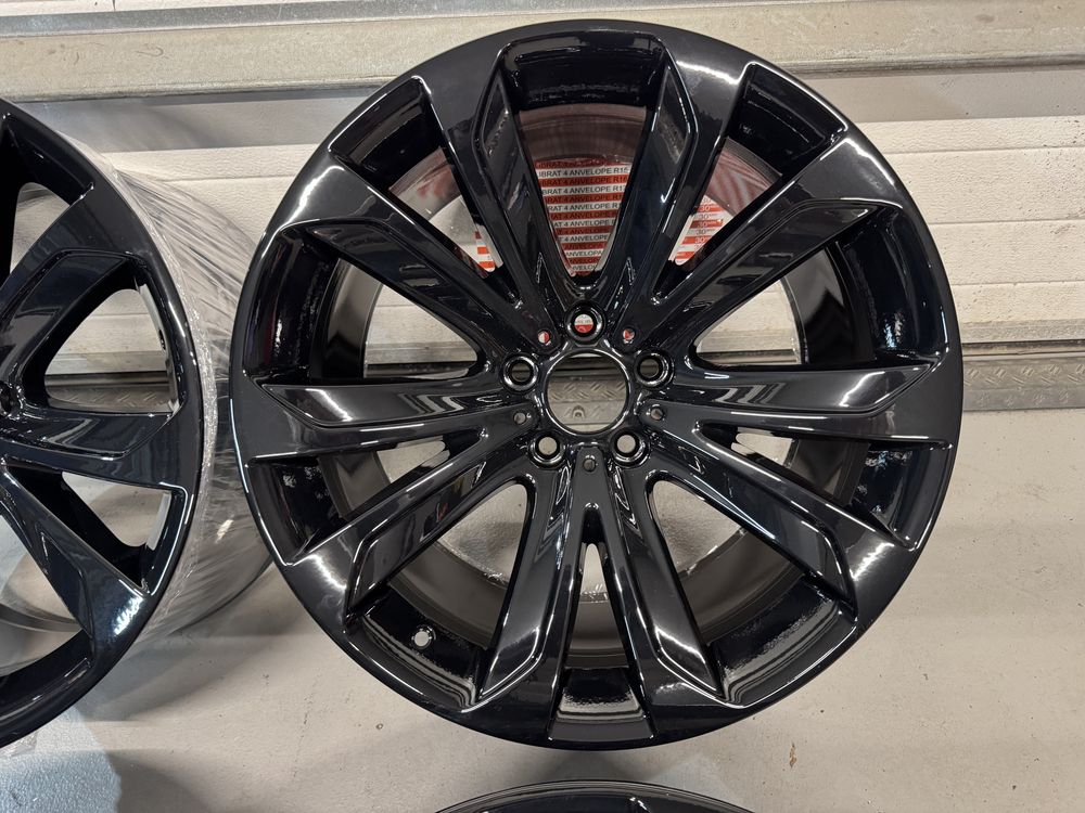 Jante Originale BMW R20 Black Edition X5 F15 X6 F16 in doua latimi