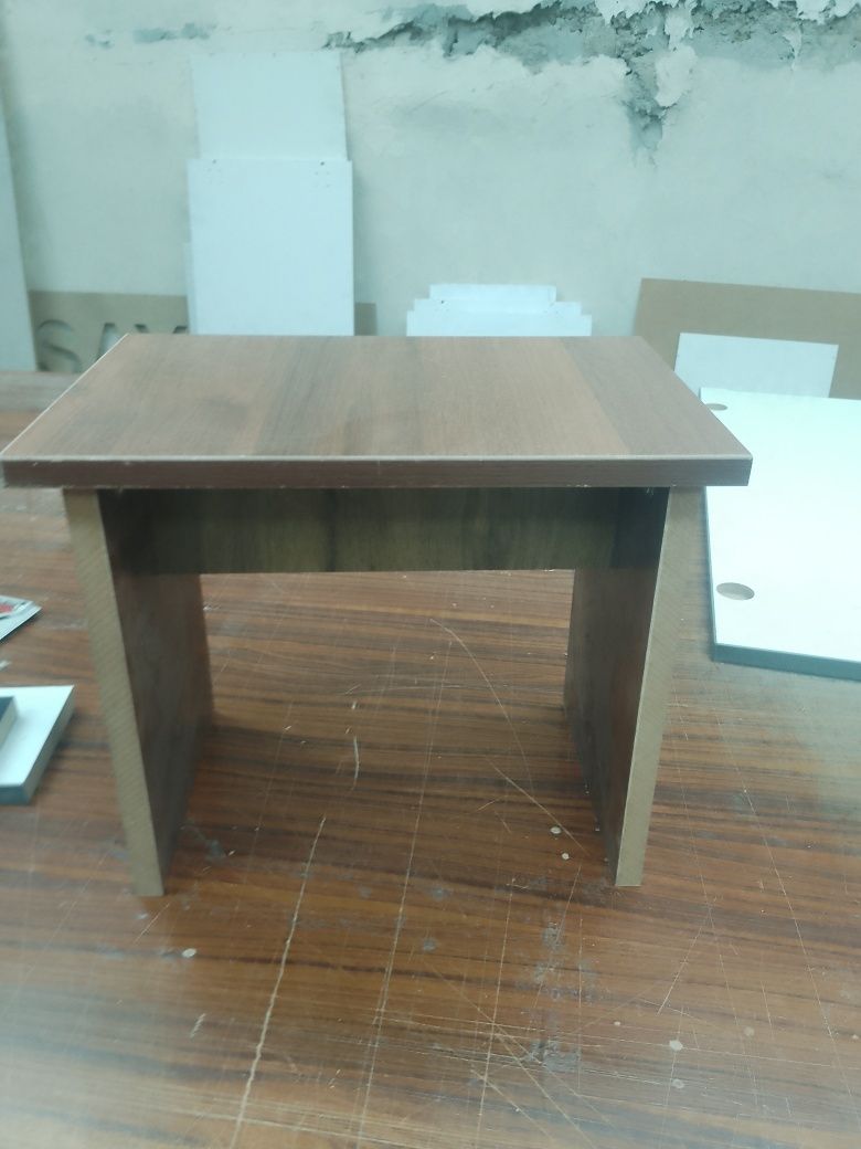 Taburetka sotiladi