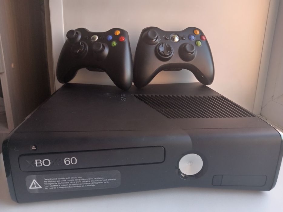 Продам xbox360 slim