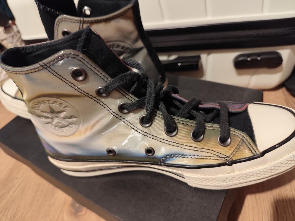Кецове хамелеон Converse