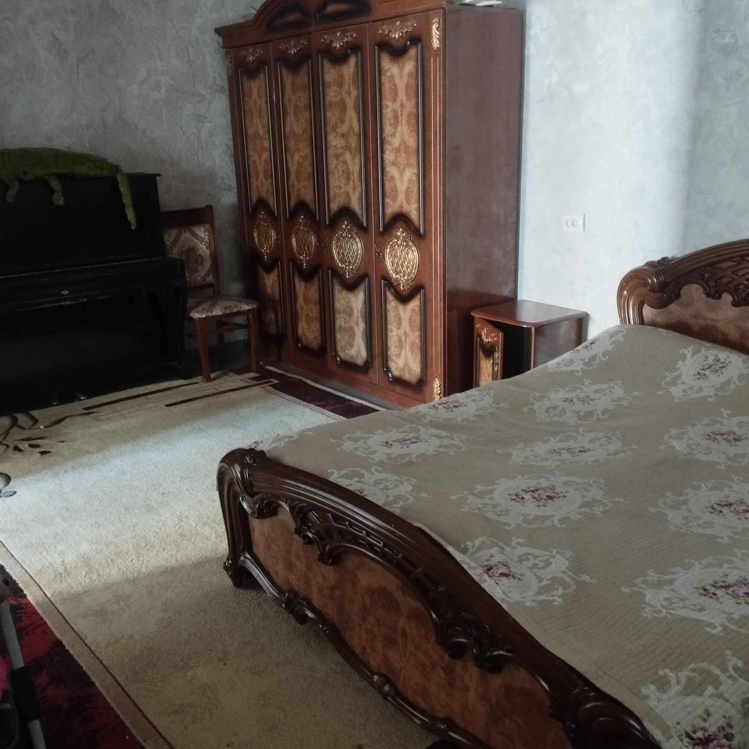 Ховли сотилади Чигатойда