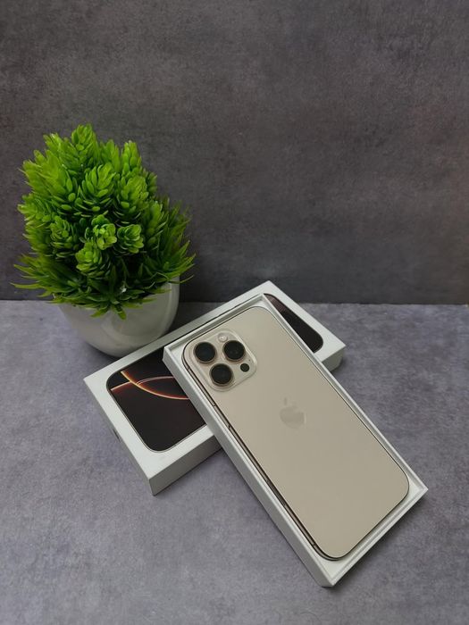 Apple Iphone 16 pro max 256GB desert titanium battery 93%