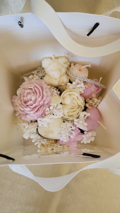 Ароматен букет от соеви свещи