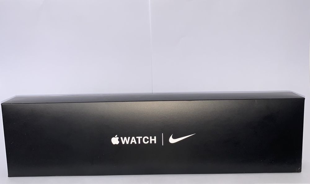 Apple Watch Nike SE GPS + Cellular 44mm Aluminium Case