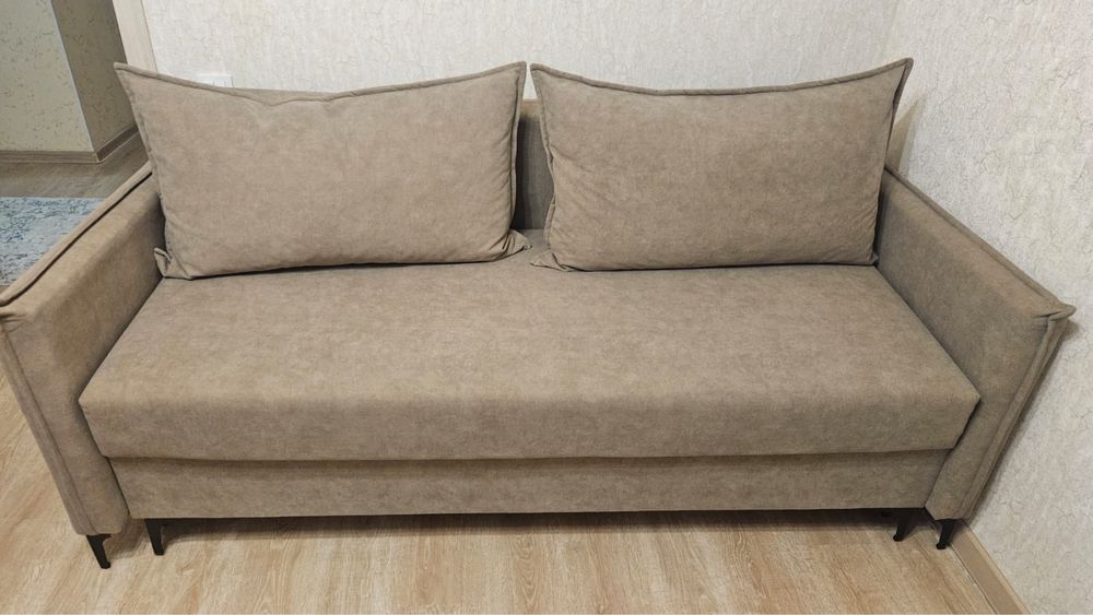 Диван в отличном состоянии