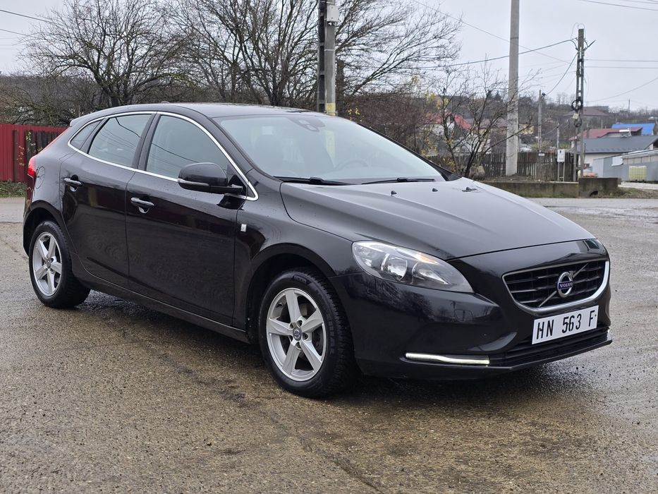 Volvo V40 Ocean Race *Euro 6*2.0diesel*piele*Led*Navi*